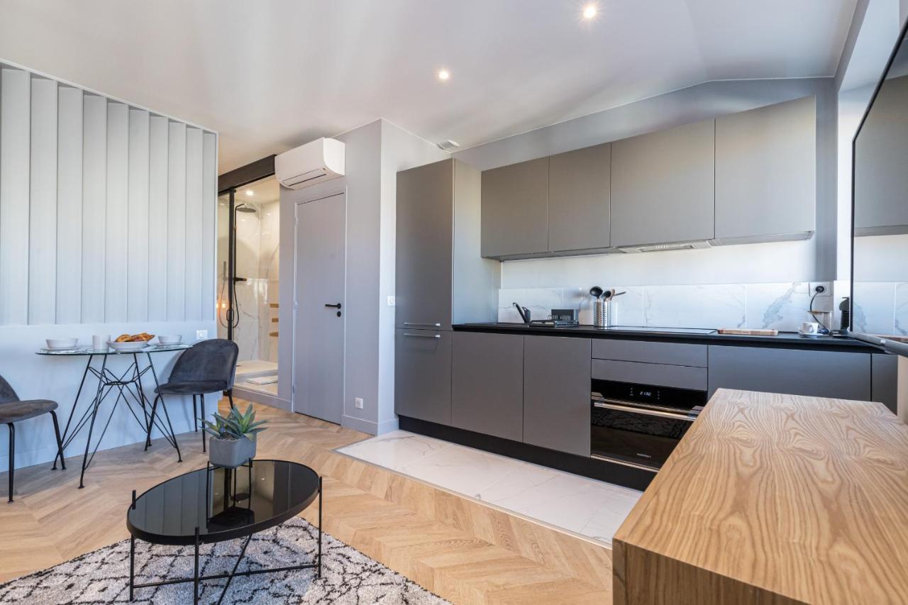 1 Su Ede - Dernier Etage Ascenseur - 1 Min Plage Et Zone Pietonne Nice Bagian luar foto