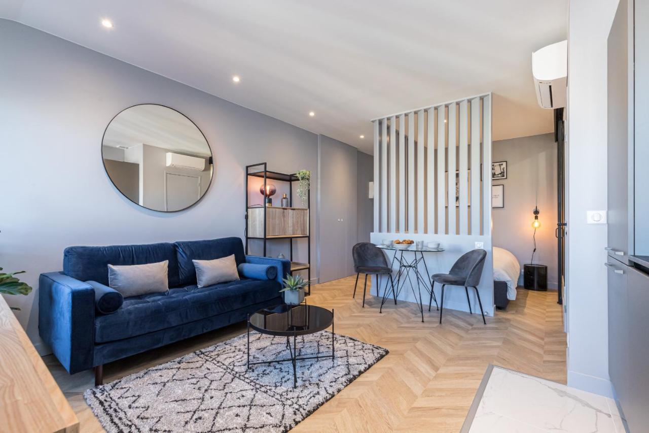 1 Su Ede - Dernier Etage Ascenseur - 1 Min Plage Et Zone Pietonne Nice Bagian luar foto