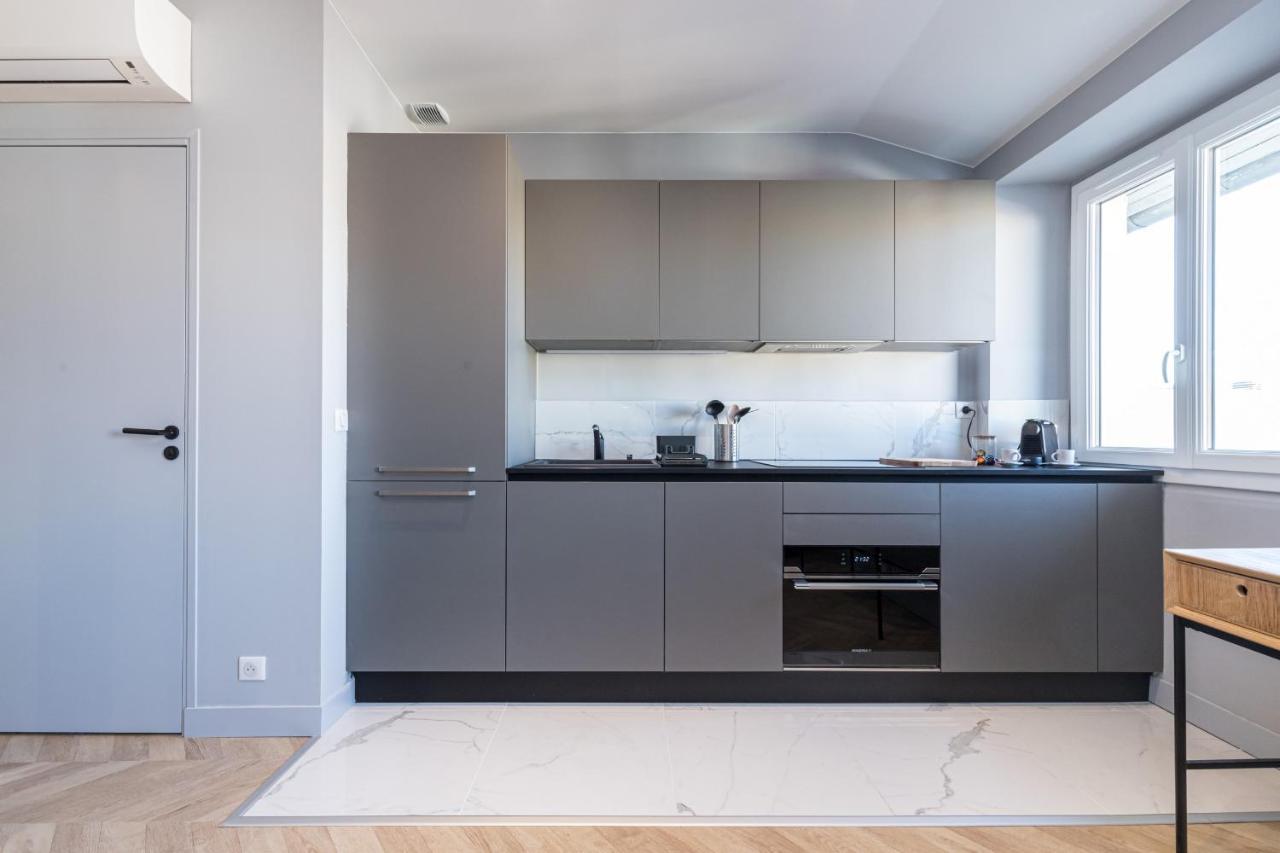 1 Su Ede - Dernier Etage Ascenseur - 1 Min Plage Et Zone Pietonne Nice Bagian luar foto
